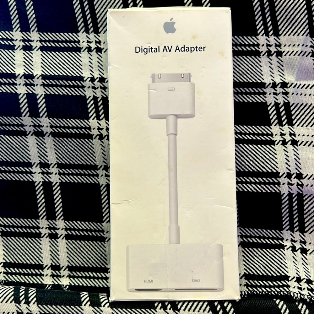 Apple MD098ZM/A
30-Pin Digital AV HDMI Adapter -
White